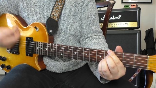 NEW! ULTRA SLINKY strings - from Ernie Ball смотреть онлайн