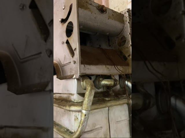 Почему перестала зажигаться газовая колонка, напор хороший но не зажигается даже!!! Чиним за минуту смотреть онлайн