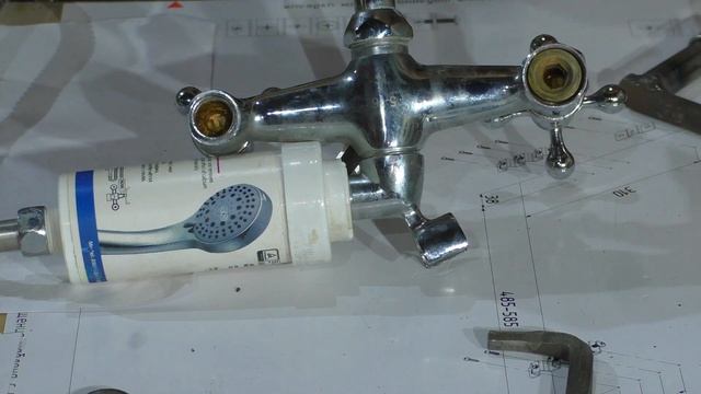Как заменить гайку в смесителе # Replacing The Nut Of The Plumbing Mixer