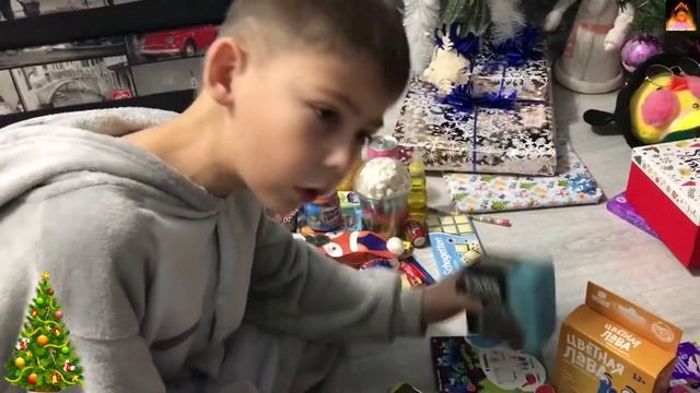 ПОДАРКИ от ДЕДА МОРОЗА смотреть онлайн