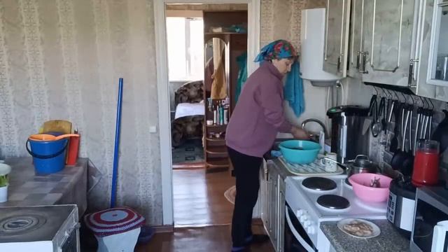 Как живут в деревне / Деревенские хлопоты /