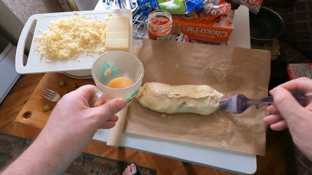 Круче пиццы,слоеное тесто и супер начинка!