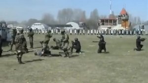 Показательный штурм автобуса