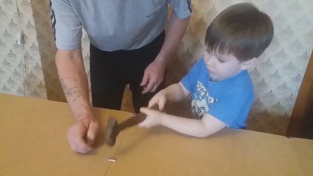 VLOG: Пора убирать сад. Собираем новый диван. смотреть онлайн