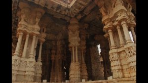 Поющие колонны в храме Виттала (Хампи, Индия)