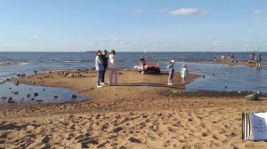 Скрипка, жемчужный пляж. 🎻