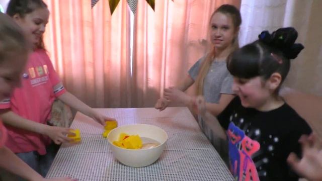 КВЕСТ НА ДЕНЬ РОЖДЕНИЯ ДОМА В ПОИСКАХ ПОДАРКОВ