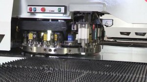 Координатно-пробивной пресс Ermaksan ETP