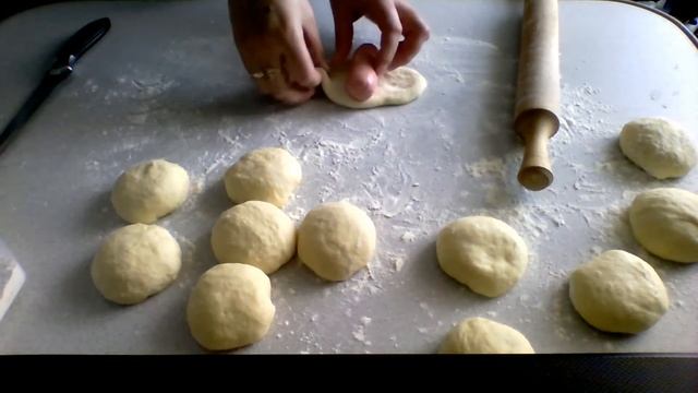 Шикарная дрожжевая выпечка на картофельном пюре!baking on mashed potatoes! смотреть онлайн