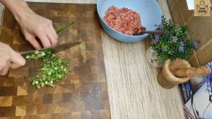РУБЛЕННЫЕ КОТЛЕТЫ ИЗ ГОРБУШИ БЕЗ ЯИЦ И МУКИ! СОЧНЫЕ , ГОТОВЫ ЗА 10 МИНУТ!.mp4