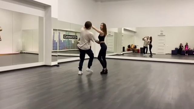 Бачата для Начинающих в Москве. смотреть онлайн