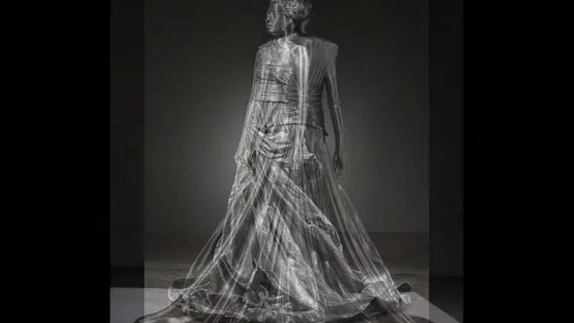 СКУЛЬПТУРЫ ИЗ АЛЮМИНИЕВОЙ ПРОВОЛОКИ СОН МО ПАРКА смотреть онлайн