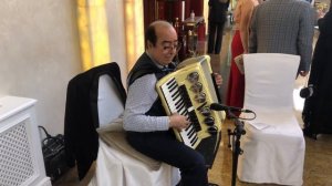 Армянский аккордеонист Артём Арутюнян - Indifference (Джозеф Коломбо)