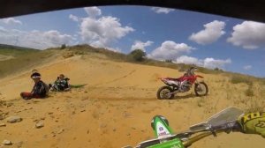ENDURO Kawasaki kx450f.Кроссач в эндуро.Не открываем газ на 450ке.покатушки в карьере