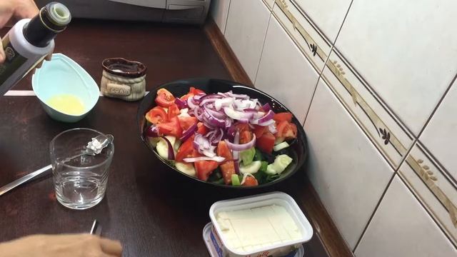 ГРЕЧЕСКИЙ САЛАТ - Greek salad смотреть онлайн