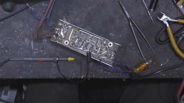 Блок питания UC3843 и UC3842. Пуско-наладочные работы. смотреть онлайн