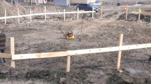 Вынос осей здания, разбивка контура фундамента