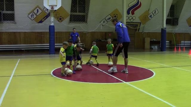 Фрагменты тренировки группы им.Иванова(3-4 года, школа им.Чурсина)