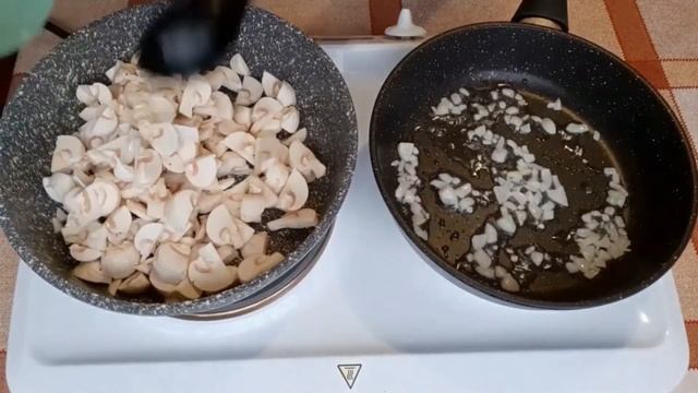 Вкусный сырный супчик с грибами смотреть онлайн