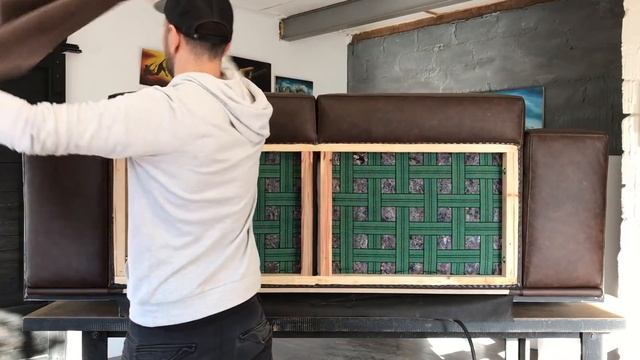 Диван с баром в подлокотнике. Iron sofa. Time lapse