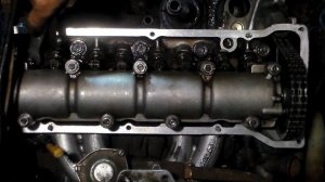 Установка головки ваз 21011.Концовка ремонта двигателя замена прокладки и ремонт головки .