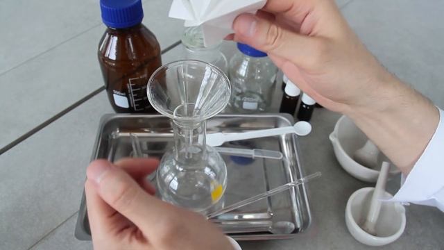 Как делать натуральную косметику  Лабораторная посуда и инструменты для смесей, экстрактов, составо