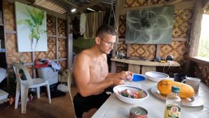 Валим деревья и заливаем площадку возле дома | Отец и сын строят домик в деревне