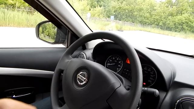 NISSAN Almera 1.6 AT 2014 (осмотр салона, панель приборов)