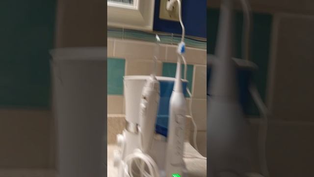 In Hand Review of Waterpik Complete Care 5.0 Water Flosser + Sonic Electric Toothbrush смотреть онлайн