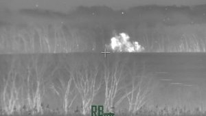 Кадры работы артиллерии на Сватовском направлении