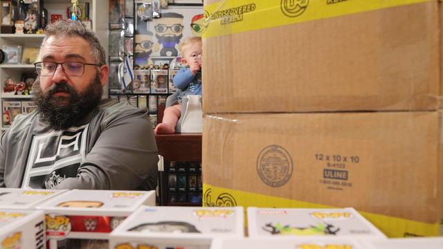 Undiscovered Realm Autographed Funko POP Mystery Boxes! смотреть онлайн