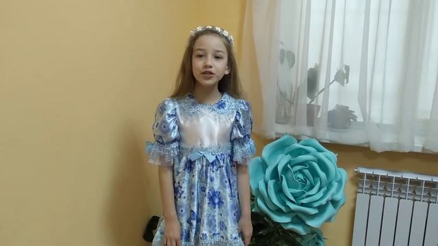 Гудзенко Ксения, 2 класс, украинская народная песня "Ой, бежит ручьем вода", обработка К.Волкова смотреть онлайн