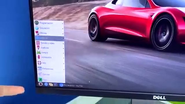 ESTO es un PC!!!! Y es 200% CALIDAD PRECIO - Raspberry Pi 400, REVIEW en español y Unboxing смотреть онлайн