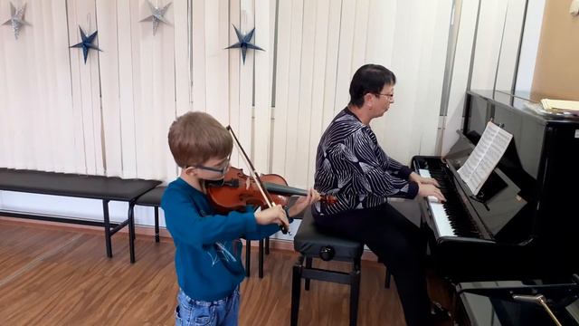 Соседский Илья смотреть онлайн