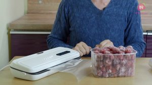 Заморозка и вакуумация. Как сохранить клубнику на зиму?