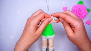 Кукла крючком цельновязаная .Подробный мастер класс .Вязаные игрушки . Вязаная кукла .Crochet doll