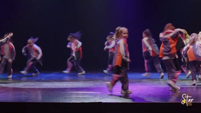 Звери - Девочки, мальчики танцуют / Dance Studio Star смотреть онлайн