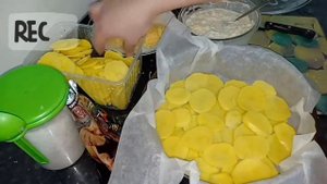 Картошка с фаршем в духовке\\картофель по-французски с фаршем\\запеканка с фаршем