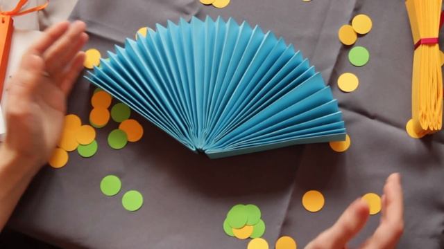 Веер вертушка диаметром 30см от мастерской Pompons Shop смотреть онлайн