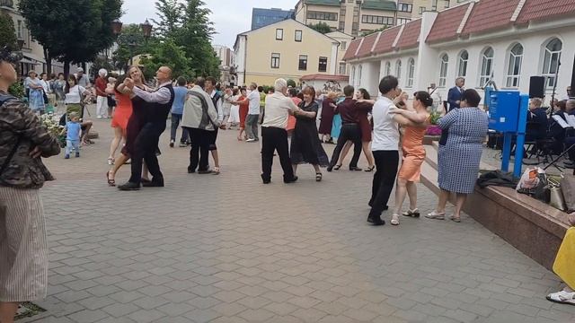Танцевальные Вечера На Советской - Самая Красивая Традиция Бреста!