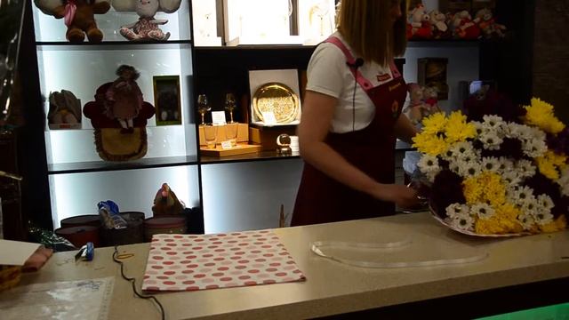 Делаем букет из 25 хризантем смотреть онлайн