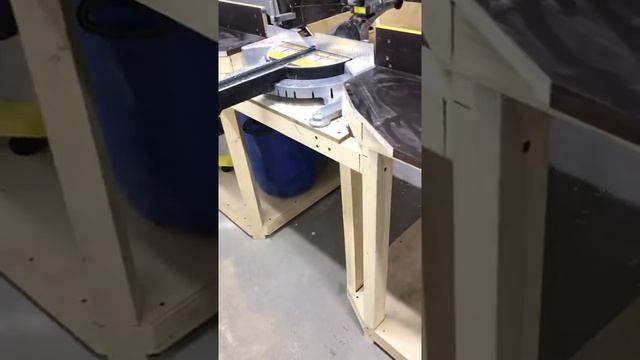 Стол для торцовочной пилы! смотреть онлайн