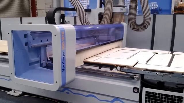 Weeke Vantage 100 + автоматическая разгрузка смотреть онлайн