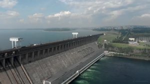 Братская ГЭС с высоты птичьего полета, видео 4К.