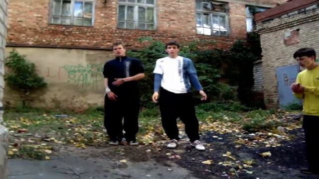 AoM all training in Art.mpg смотреть онлайн