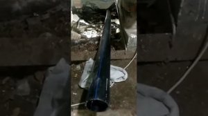 Бестраншейная прокладка трубопровода, разрушение старой трубы.