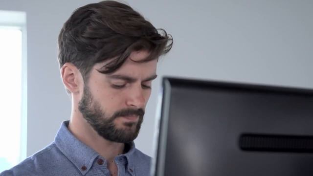 Humanscale QuickStand Height-Adjustable Monitor Workstation at HuntOffice.ie