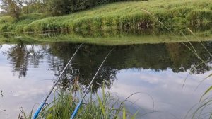 Рыбалка на поплавок на малой реке!😀