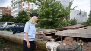 В Каменке сотрудница Пензенской транспортной полиции спасла ребёнка, провалившегося в техни