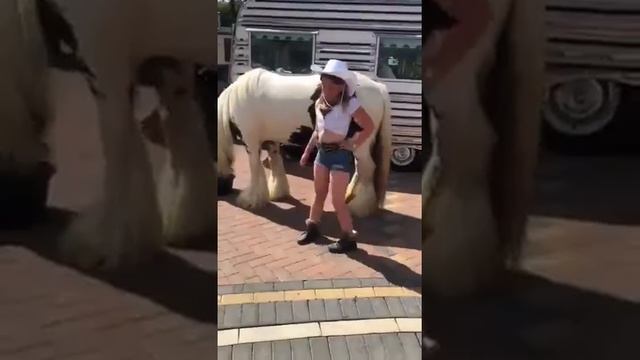 Git up challenge Lisa tellan best cowgirl 2019 andy an maymays nanny смотреть онлайн